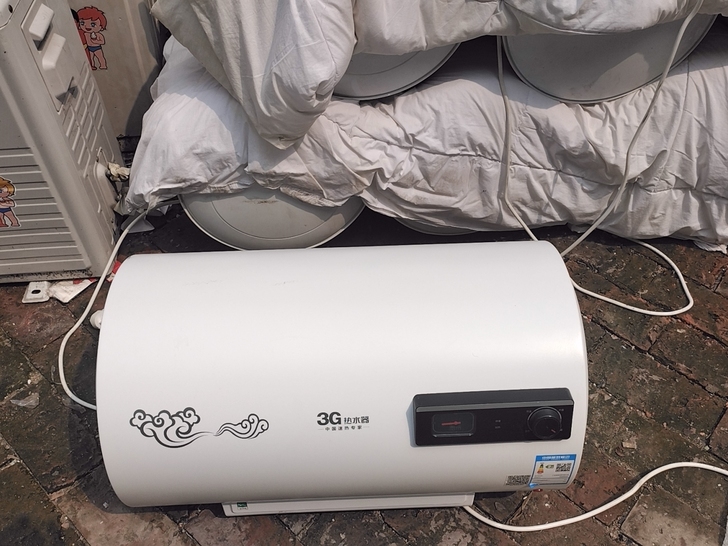 3G热水器，二手，宾馆不干了，处理，原价1...
