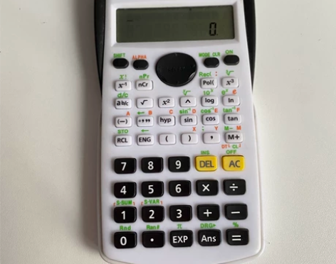 黑白彩色版计算器 用过便宜出 功能灵敏 都...