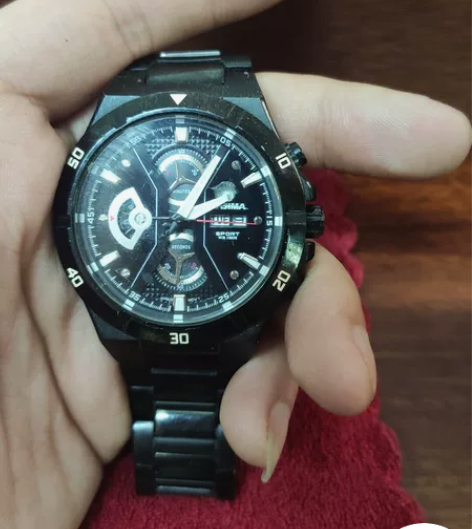 镜面轻微划痕自己看喜欢秒 感兴趣的话点“我...