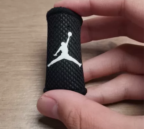 AJ指套 jordan 打球用 感兴趣的话...