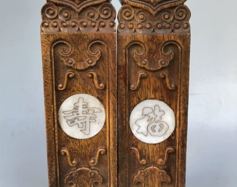 收藏木雕镶贝壳福寿如意文房四宝镇尺一对，长...