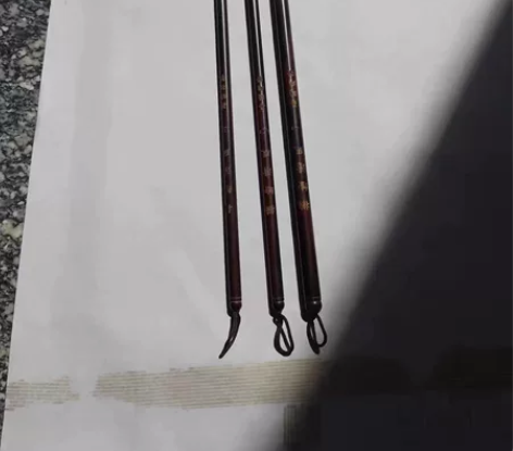 描绘清风毛笔〈一〉口径0.7厘米X锋长3....