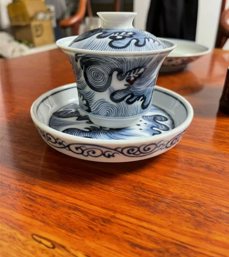 景德镇【文羽堂】青花明代海水马蹄盖碗 釉水...