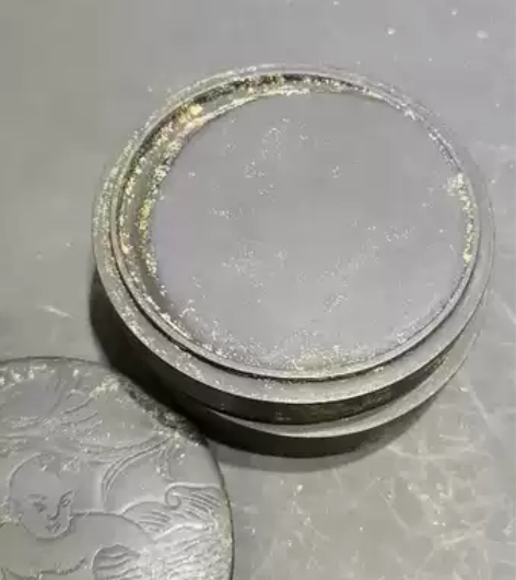 清代老端石雕人物三层砚台,包浆自然老道厚重...