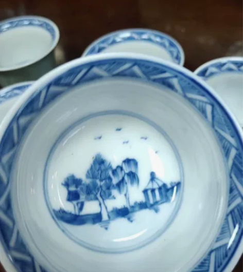 出一批早期老库存 若深颜色釉手绘主人品茗茶...