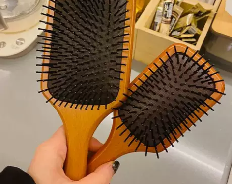 小红书推荐艾凡达AVEDA同款气垫梳子气囊...