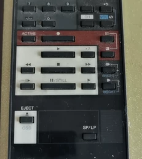 现出一个自用，原装飞利浦CD机AV5659...