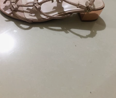 ZLL水钻凉鞋28码，中低跟，粉色的，材质...
