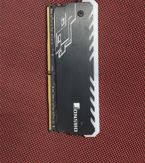 镁光DDR4 2400 16G内存条 ，带...
