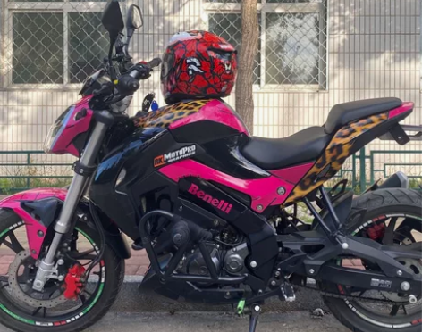 贝纳利小迅龙150S   京B在业公户 1...