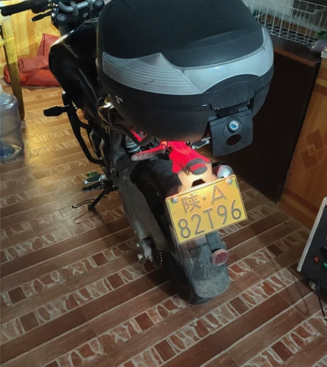 贝纳利150s小迅龙 二手户  12000...