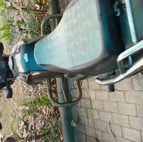 转上班用的铃木125摩托车一辆，机子一直在...