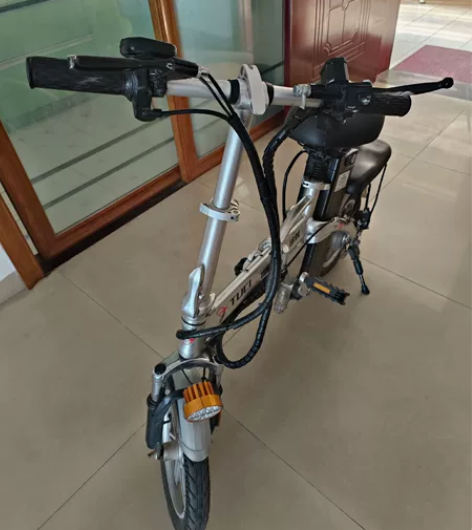 14寸折叠电单车转让，铝合金车架，质量牢固...