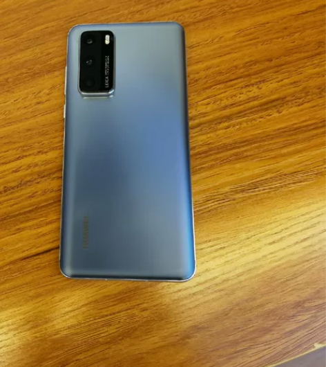 华为p40.8+128g屏幕完美外观小瑕疵...