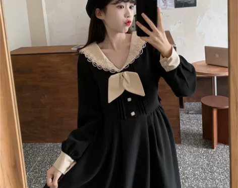 春季娃娃领复古花边连衣裙女学生韩版收腰显瘦...