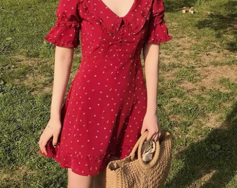 娃娃领连衣裙夏小个子少女收腰复古A字减龄学...