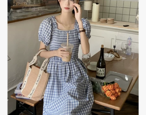 格子连衣裙女夏季2022年新款长裙收腰显瘦...
