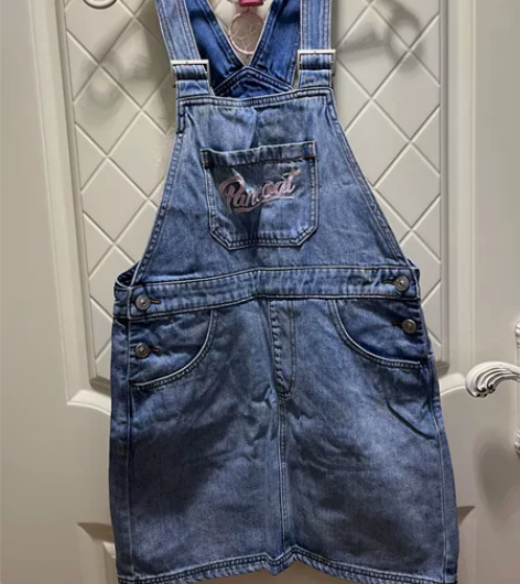 女装牛仔背带裙 尺码160/68A几乎全新...