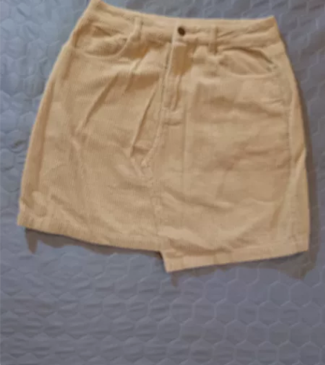米白色灯芯绒半裙A字裙,m码,全新带吊牌 ...