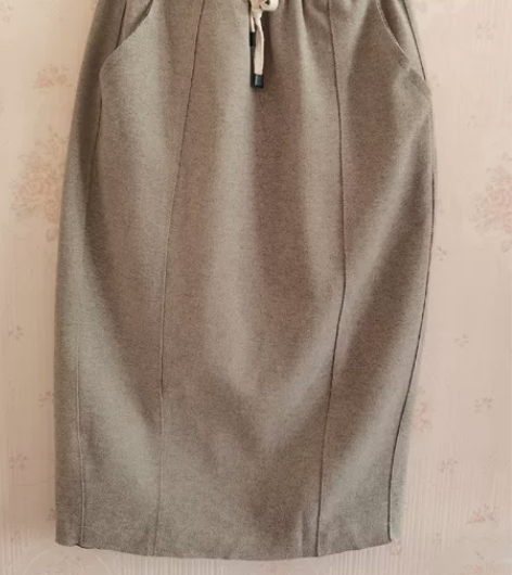 9成新 松紧腰后开叉一步裙 驼色包臀裙 半...