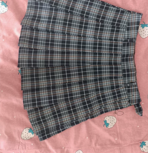 女格纹百褶裙 春夏初秋可穿 自带打底 s码...