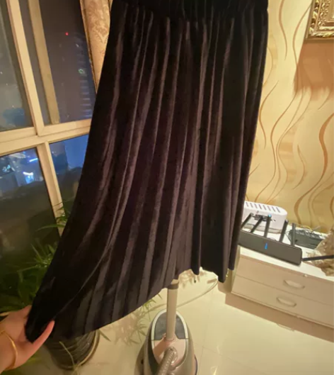 女款金丝绒百褶裙均码 110以内可穿 感兴...