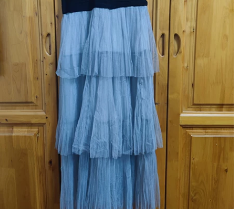 一字肩蛋糕裙，全新。 感兴趣的话点“我想要...