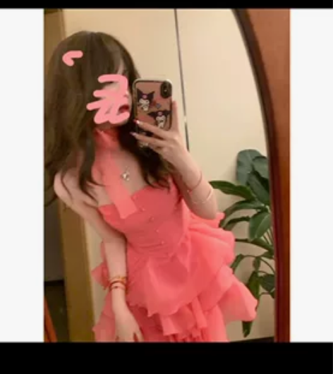 仅穿过一次 花苞裙 感兴趣的话点“我想要”...