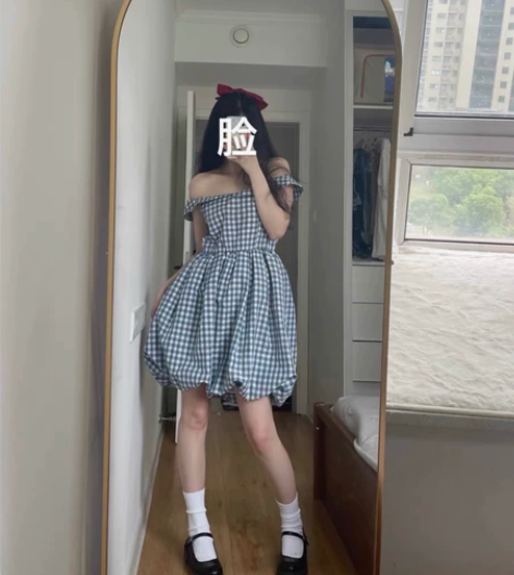 大喜自制格子花苞裙连衣裙  这个裙子绝版很...