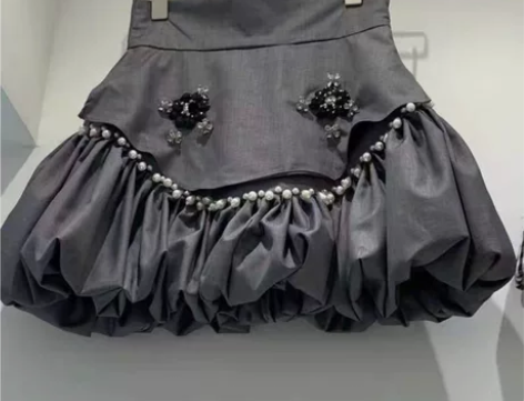 全新可爱俏皮少女新款性感闪钻修身半身裙休闲...