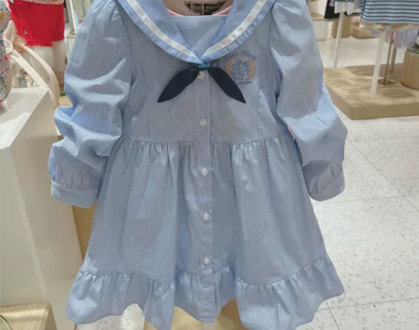 TeenieWeenie女童学院风连衣裙 ...