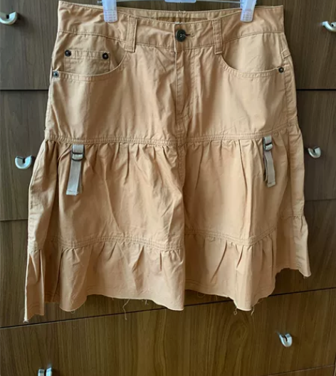 韩国购入 卡其色工装风短裙9成新无瑕疵 ...