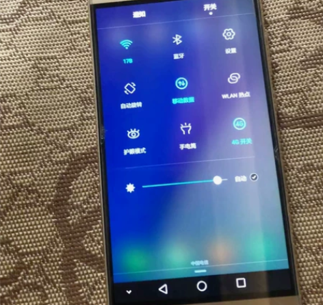 华为麦芒手机，淘汰下来的闲置了，一切正常使...