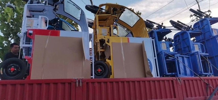 快递三轮车,中国邮政,圆通,中通,申通,韵...