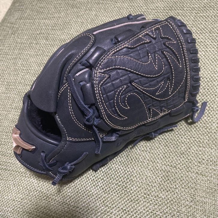 MIZUNO美津濃棒球手套