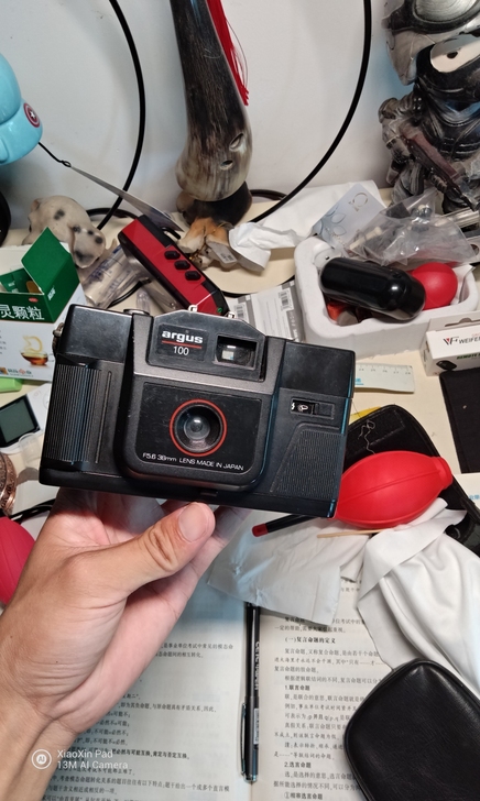 老胶片相机出个邮费就拿走吧  快门有动作没...