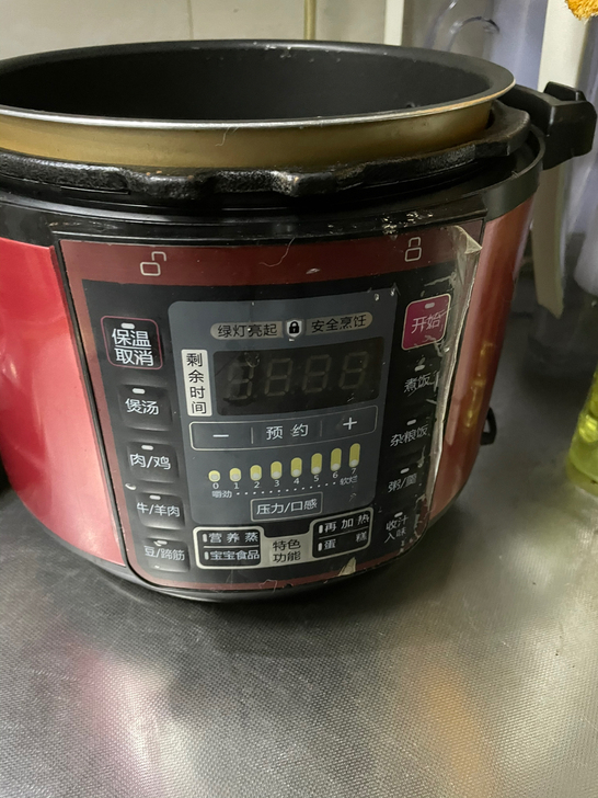 美的电压力锅 正常使用痕迹 功能完好 5-...