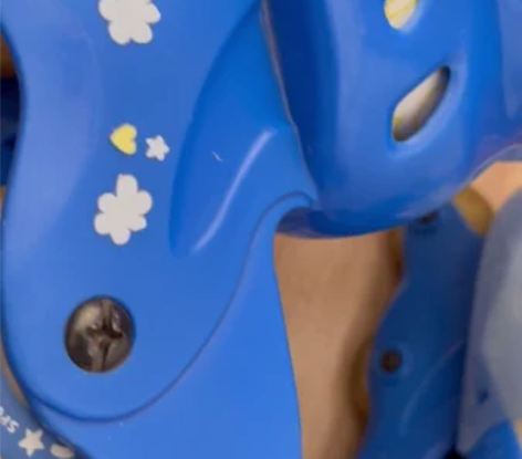 瑞士micro全闪光溜冰鞋儿童新款轮滑鞋直...