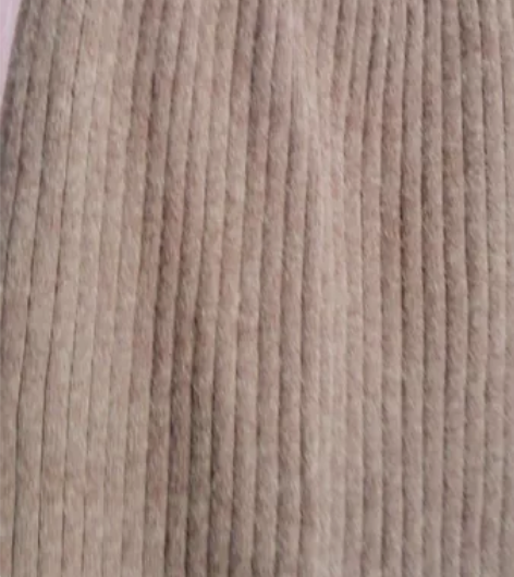 含羊毛中裙，裙长65，腰围66松紧腰可穿到...