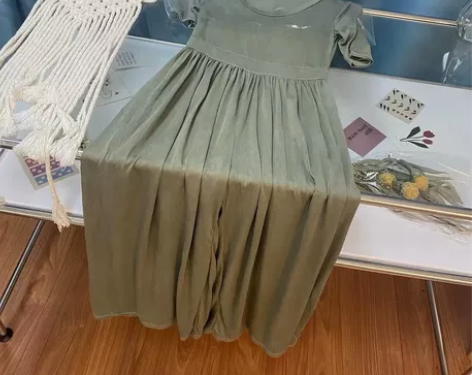五分袖连体裤 超级舒服显瘦 全新19.9包...