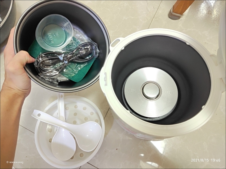 不粘锅电饭煲小2人煮饭2L迷你5L家用大电...