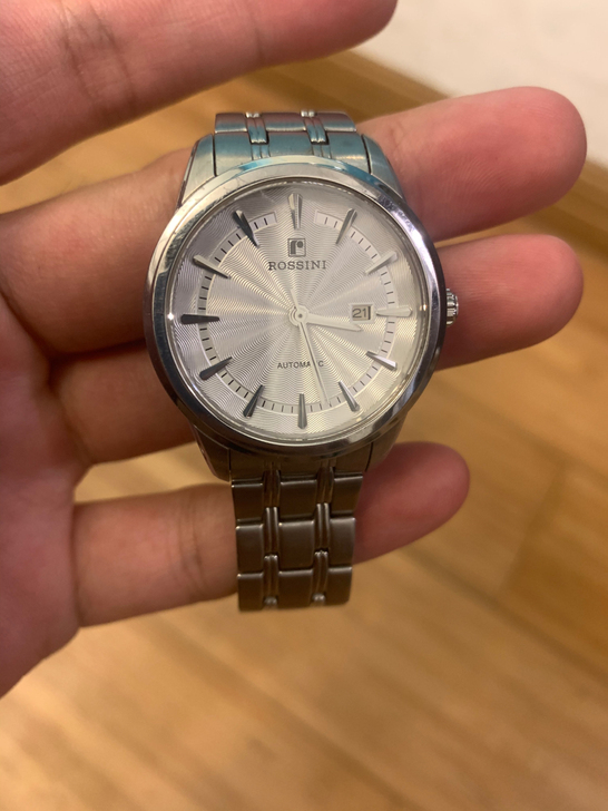 罗西尼女表一个，机械表