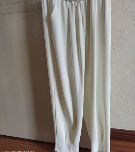 全新白色西装裤女，l码，30包邮 感兴趣的...