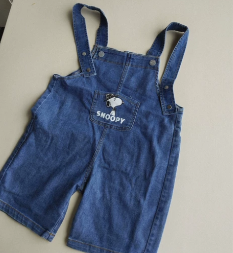 史努比背带牛仔短裤 全新120码 非常柔软...