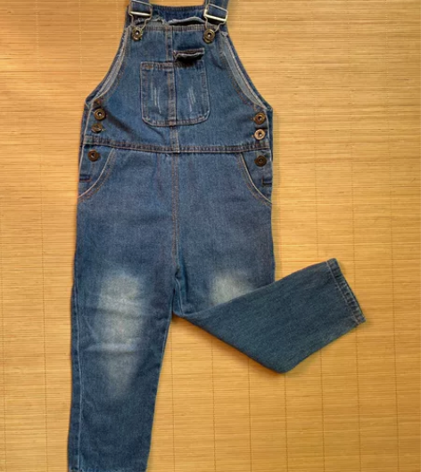 儿童背带牛仔裤长裤 码标90，实际偏大，整...
