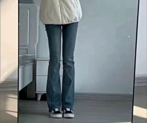 高腰微辣喇叭牛仔裤 版型挺好显腿长 穿过几...