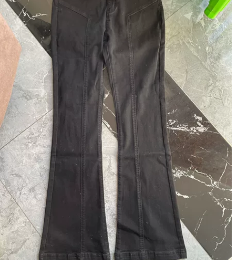 全新带吊牌女士牛仔裤 L码喇叭裤  裤长足...