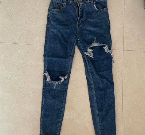 假破洞牛仔裤铅笔小脚裤 全新 蓝色 显瘦 ...