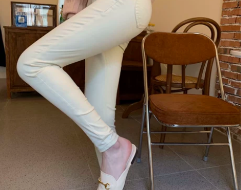 SIMONA21春新款 百搭王 温柔米白色...