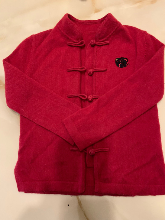 罗罗家的鼠年羊绒衫，可能就洗了两次，但是有...